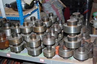 湖北少咸寧市起重機(jī)電貴陽分公司_貴州太升五金機(jī)電市場(chǎng)_專業(yè)市場(chǎng)_貴州商情網(wǎng)